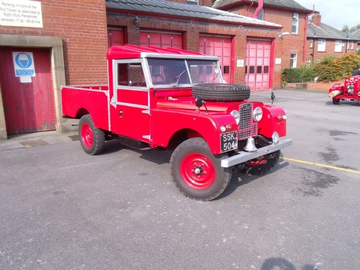 Ex Cheshire Fire Brigade Land Rover