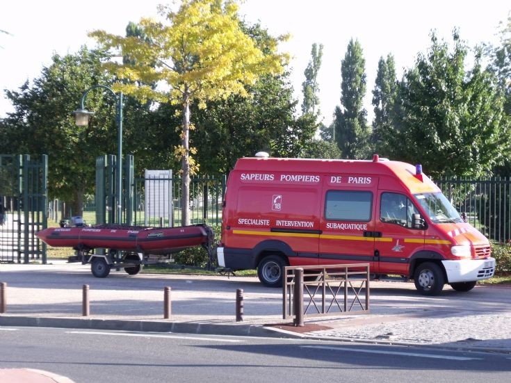 BSPP's Renault Mascott and light boat.