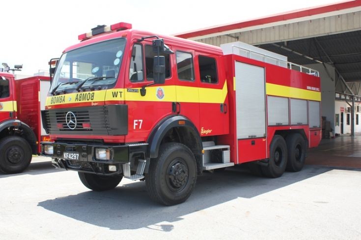 Mercedes 2629 F7 Water Tender Brunei Shell