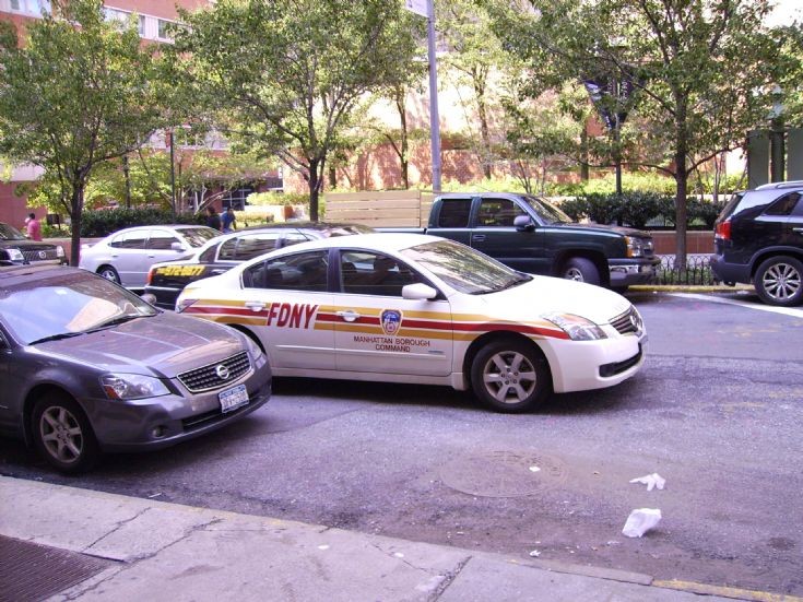 FDNY Officers Vehicle