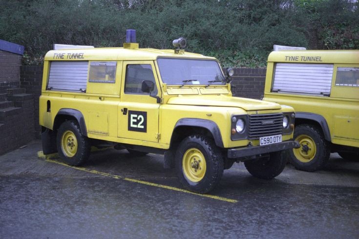 C590OTY Tyne Tunnel Landrover 1992.