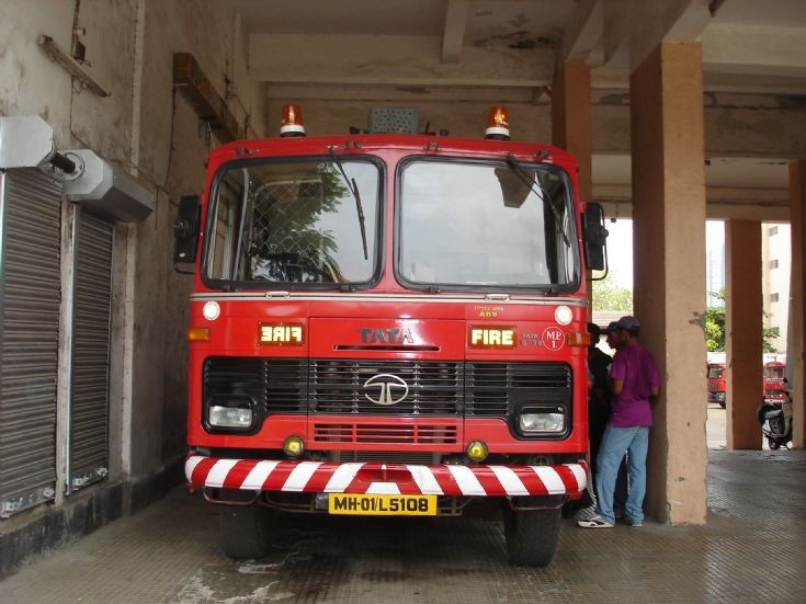 mumbai fire truck Tata Mh-01/L5108