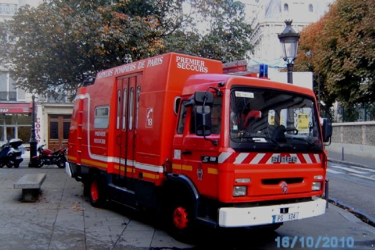PS at chateu de eau fire station,paris