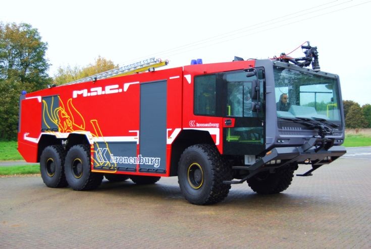 Kronenburg CT012 airport crash tender 