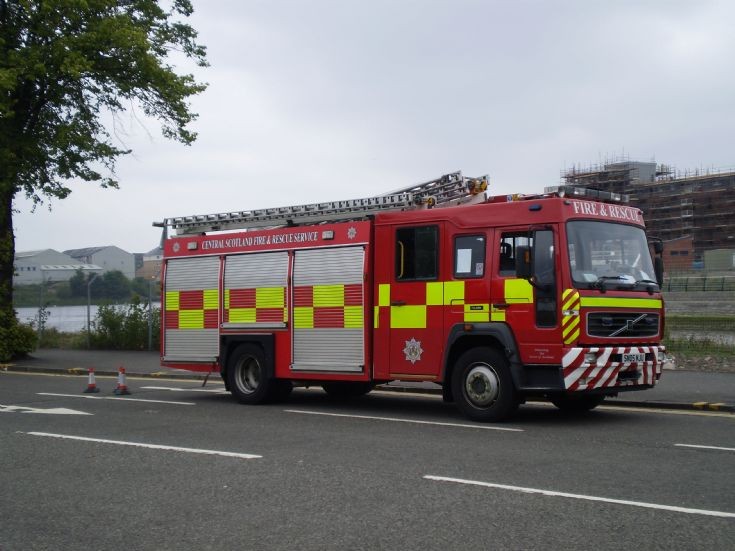 Fire Engines Photos Central Scotland Falkirk SN05 MJU
