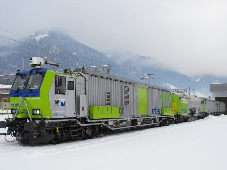 Fire Train of BLS at Frutigen