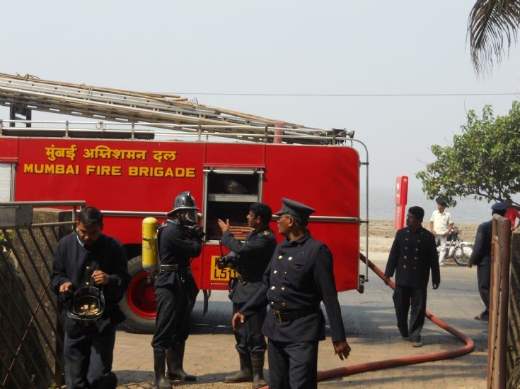 Neighbours apartment fire.in Mumbai