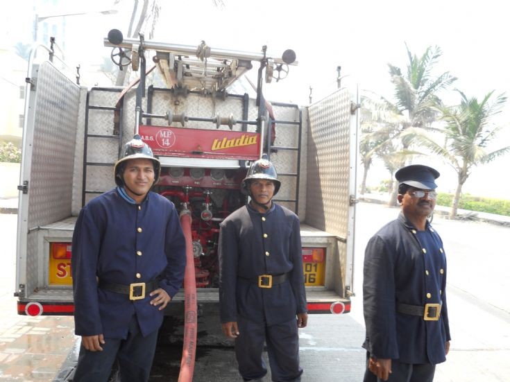 Neighbours apartment fire in Mumbai