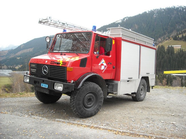 Pumper Mercedes Unimog Disentis
