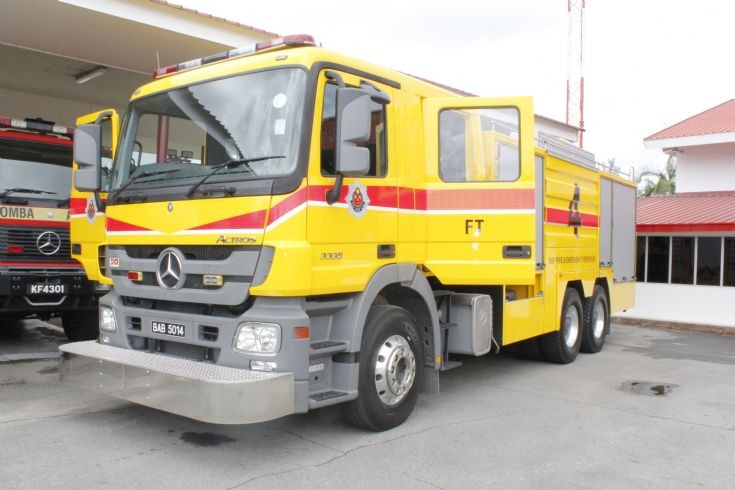 Mercedes Actros Romeo 4 Brunei Shell Petroleum