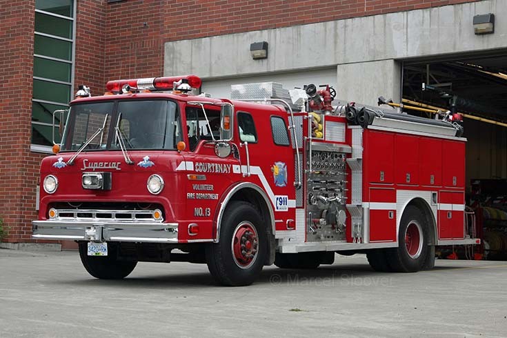 Courtenay FD Ford Superior Engine 13