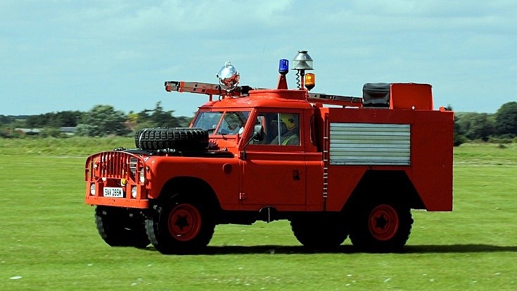 Land Rover SAV 285M