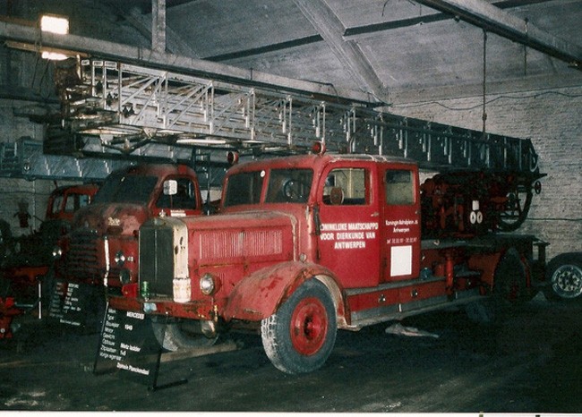 FB Antwerpen Mercedes Ladder museum Aalst