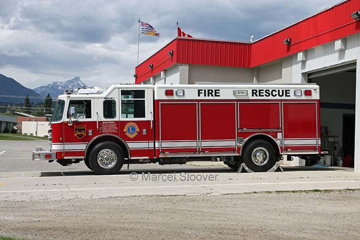 Invermere Fire dept Rescue Truck Pierce