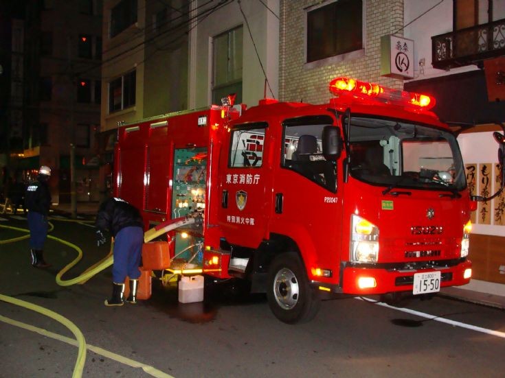 Tokyo Fire Department Isuzu Pumper at work