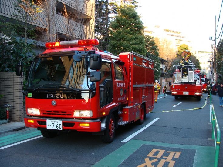 Isuzu Pumper - Tokyo FD (Kojimachi)