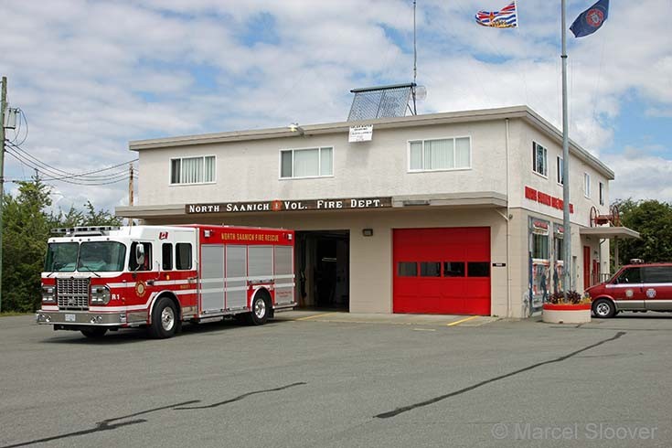 Rescue 1 in front of North Saanich Fire hall