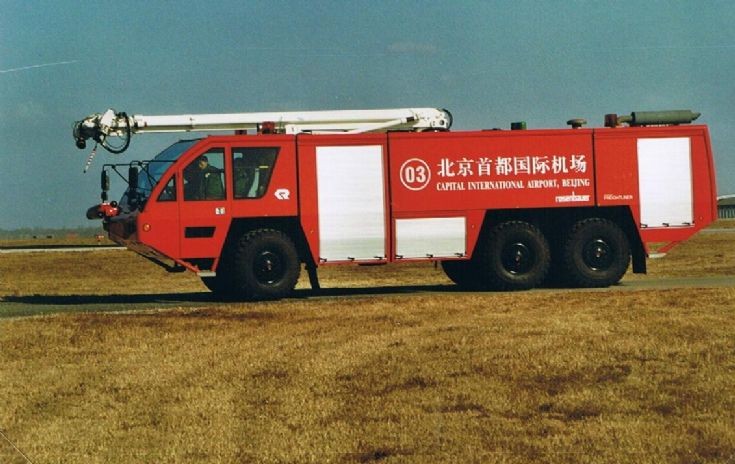 Beijing Capital Intl. Airport Firetruck 03