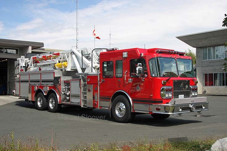 Ladder 1 Saanich Fire department