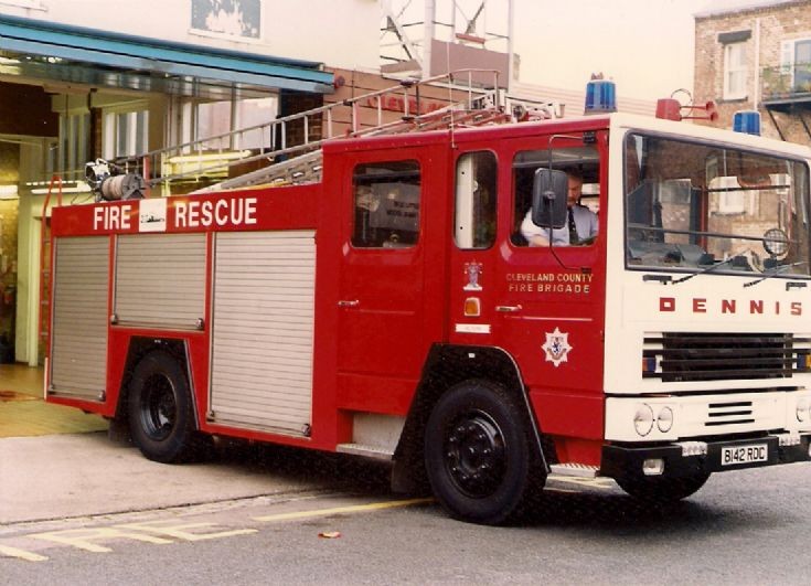 B142 RDC Dennis Cleveland FB
