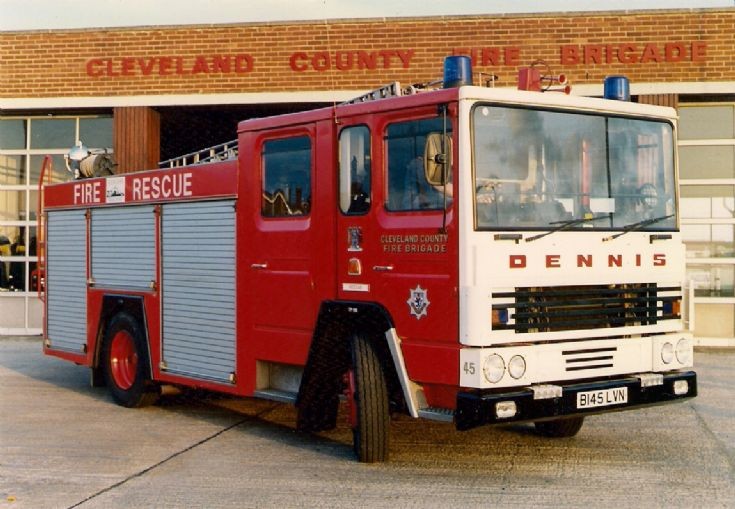 B145 LVN Dennis Cleveland FB