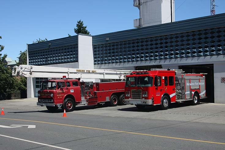 Aerial and pump Nanaimo FD Canada.