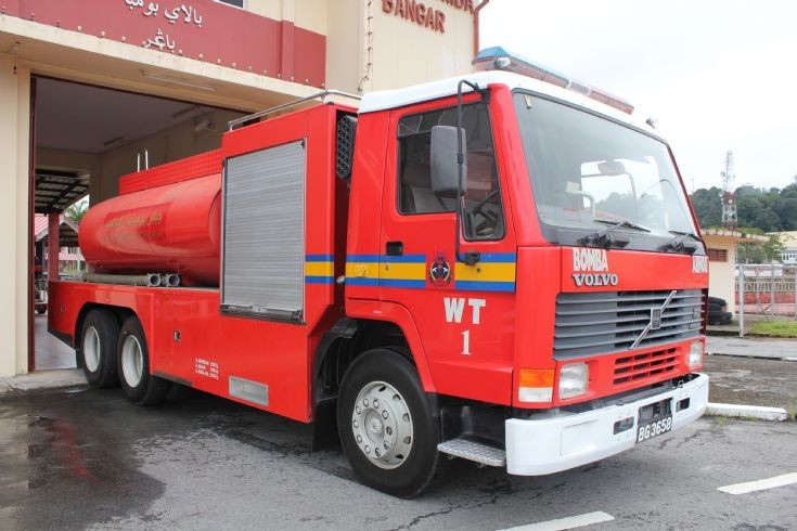 Volvo FL7 / Fabristeel Water Tanker no.1 