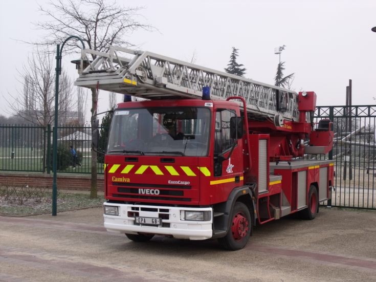 Paris fire brigade aerial EPA68.
