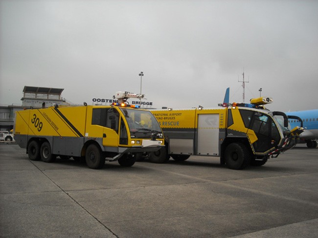 Line crashtrucks airport Ostende