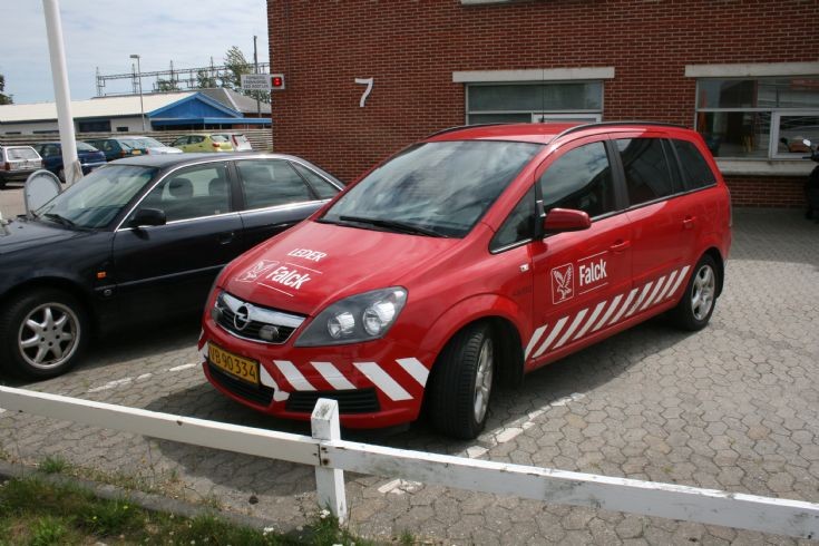 Falck Opel Officers vehicle.