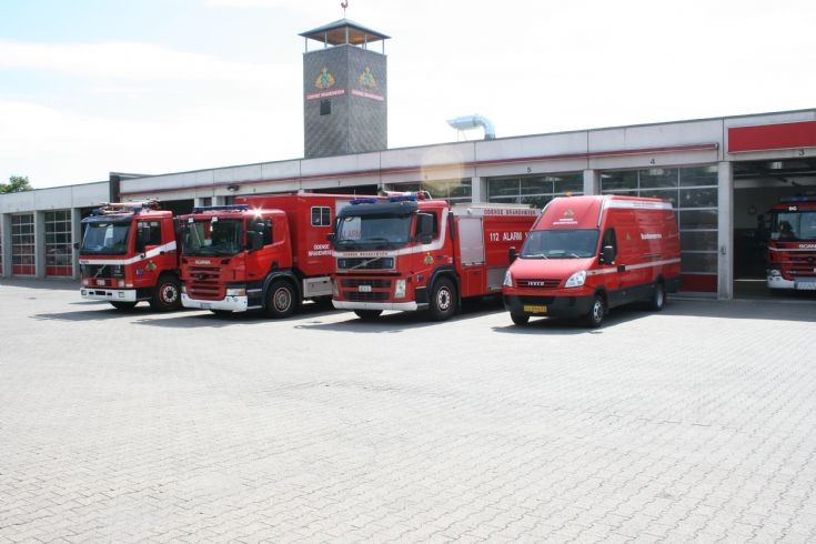 Line up Odense Fire department.