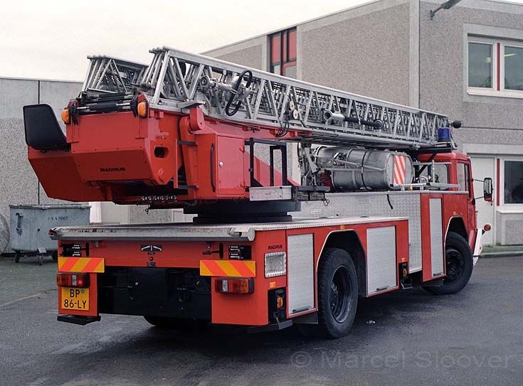 Brandweer Almere ladder Iveco back
