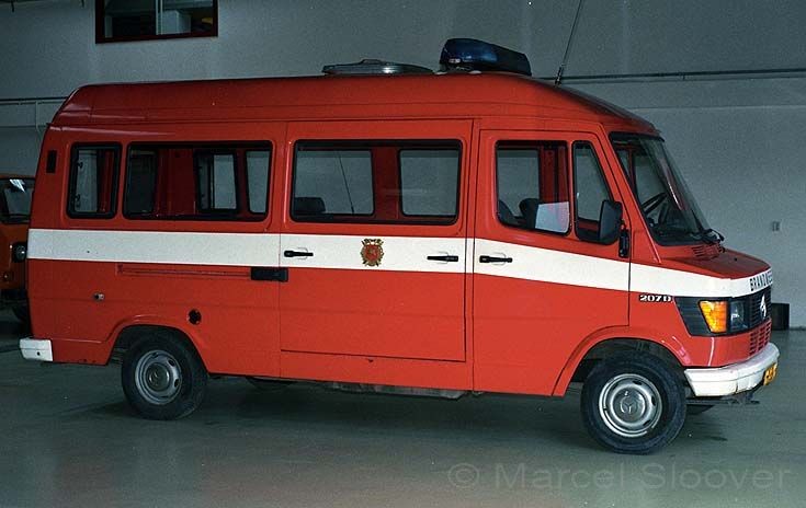 Brandweer Almere Mercedes 207D