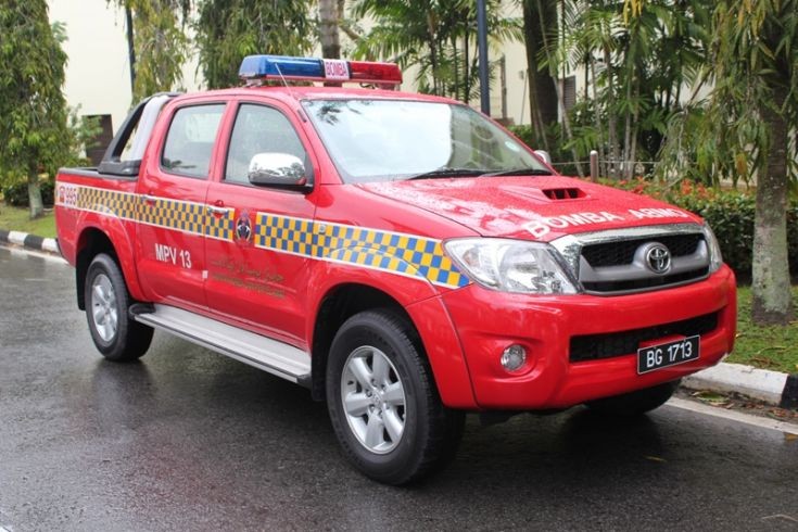 Toyota Hilux MPV13 BFRD