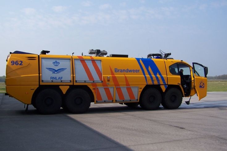 E-One Crashtender Dutch Airforce Eindhoven
