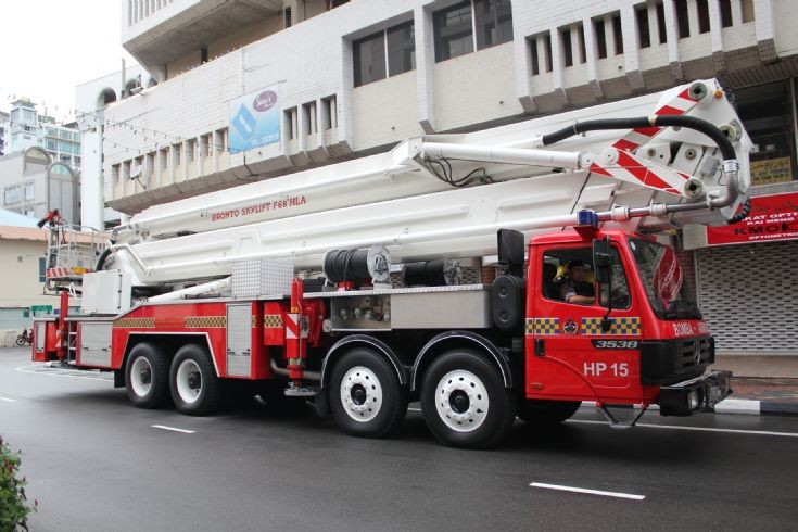 Mercedes 3538 Bronto Skylift F68 HLA HP15