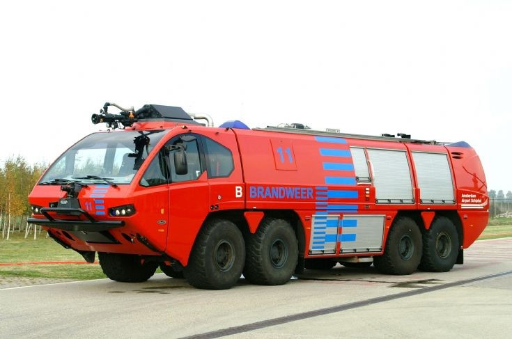 B 11 E-One/Titan HPR-G 8x8 Plastisol Crashtruck