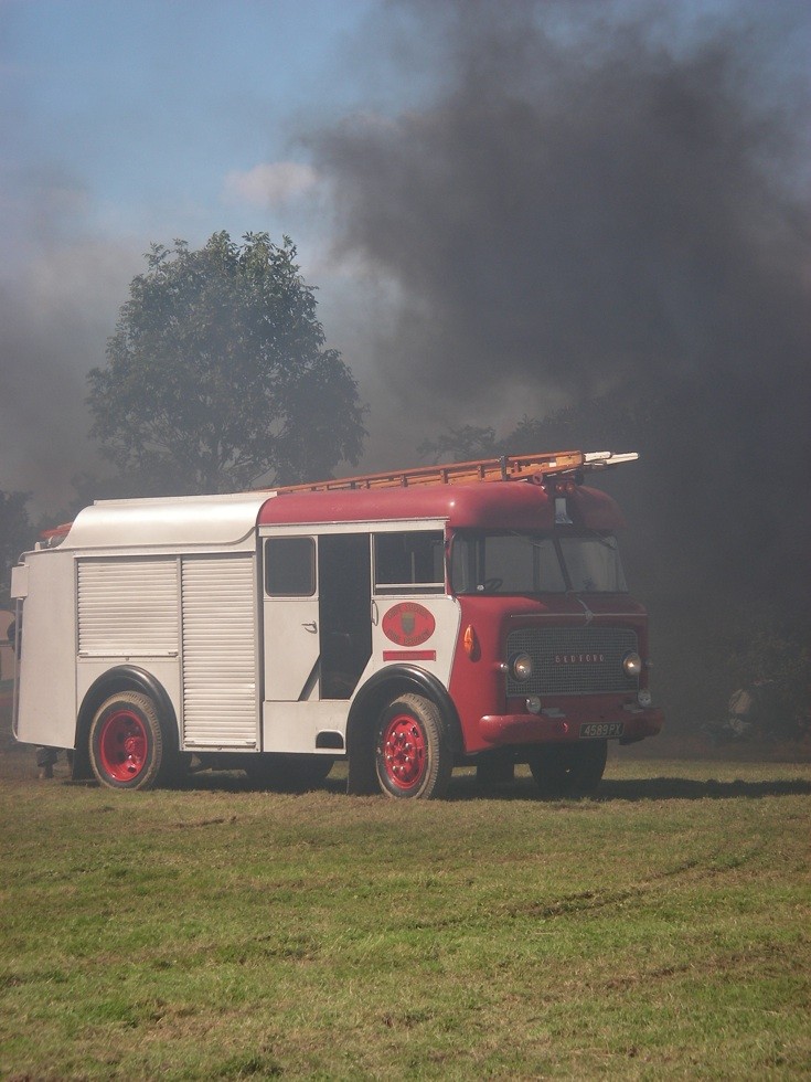 Bedford J5 HCB Angus 4589 PX West Sussex 
