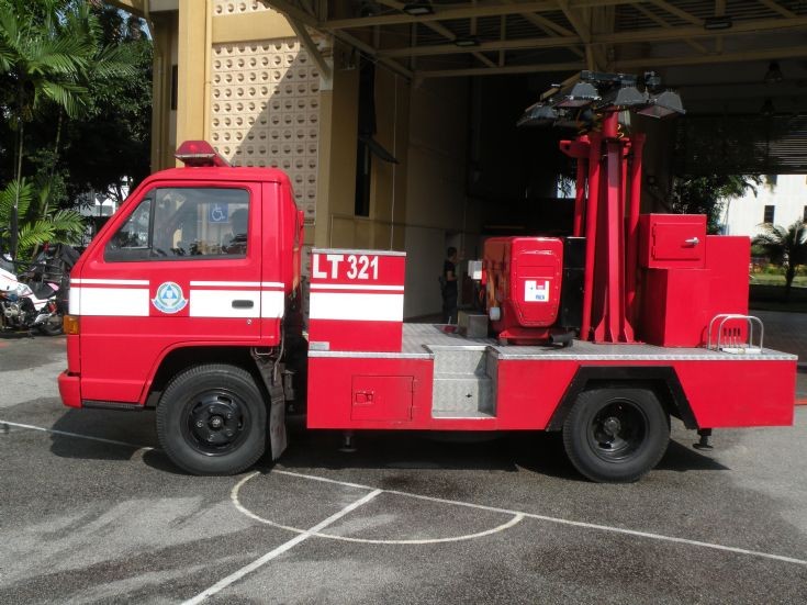 Fire Engines Photos LT321 Lighting Tender