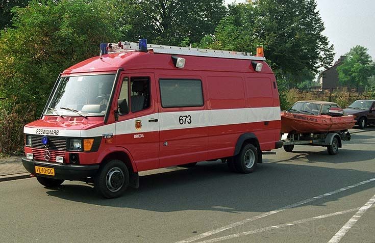 Brandweer Breda WO673 Mercedes 410