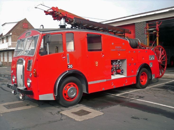 Dennis F12 WTW 749
