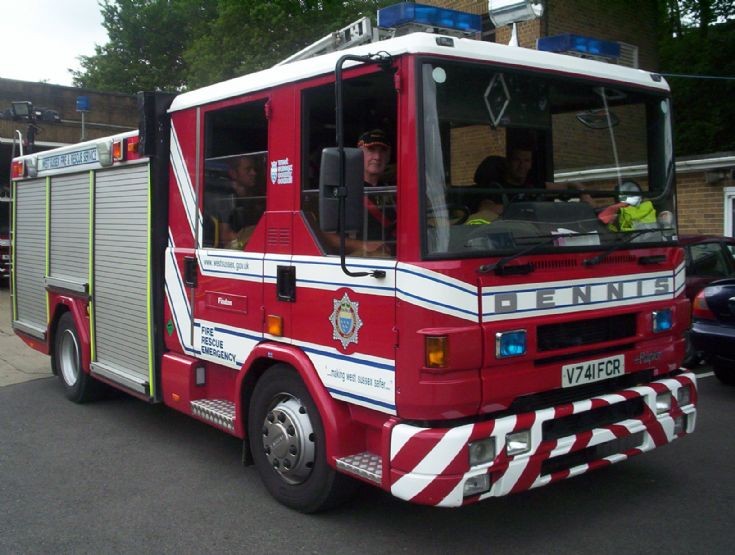 Findon Dennis SFD212