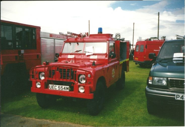 Land Rover UEC554M