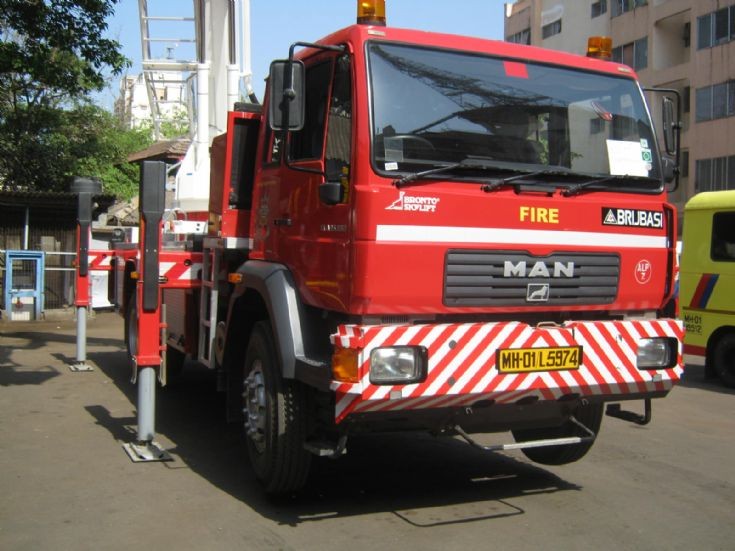 mumbai fire truck MAN Bronto Skylift