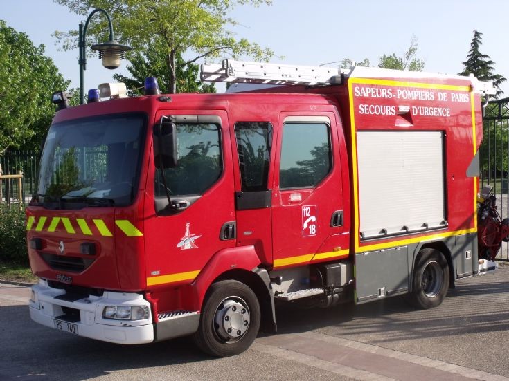 Renault Midlum PS140 in Gennevilliers.