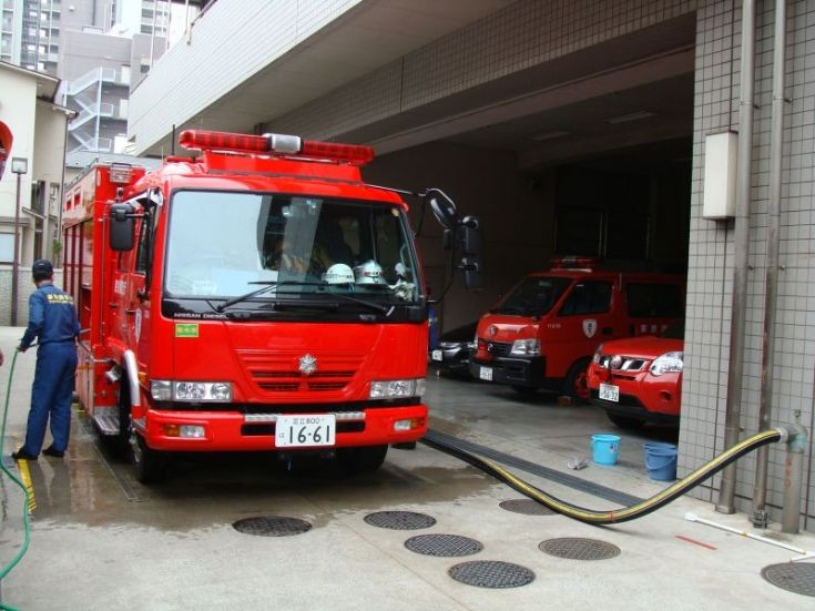 Nissan chemical pumper - Fire Department Tokyo