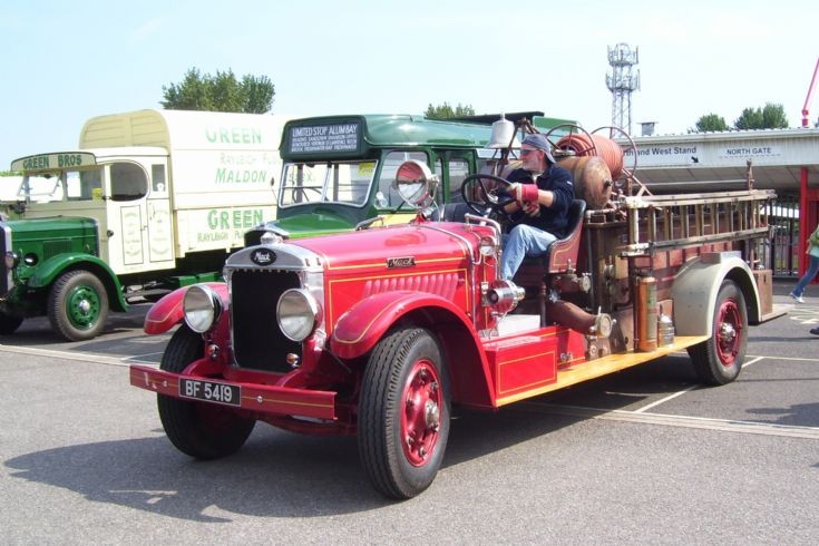 Fire Engines Photos - 1930 Mack BB Type 70 Pumper.