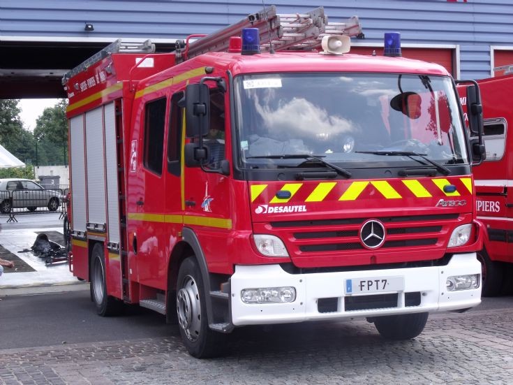 Mercedes Atego FPT 7.