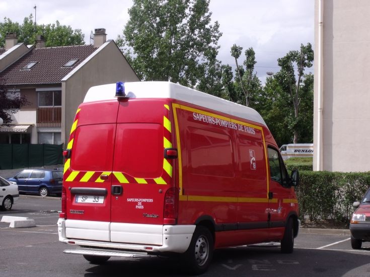Renault Master SP33