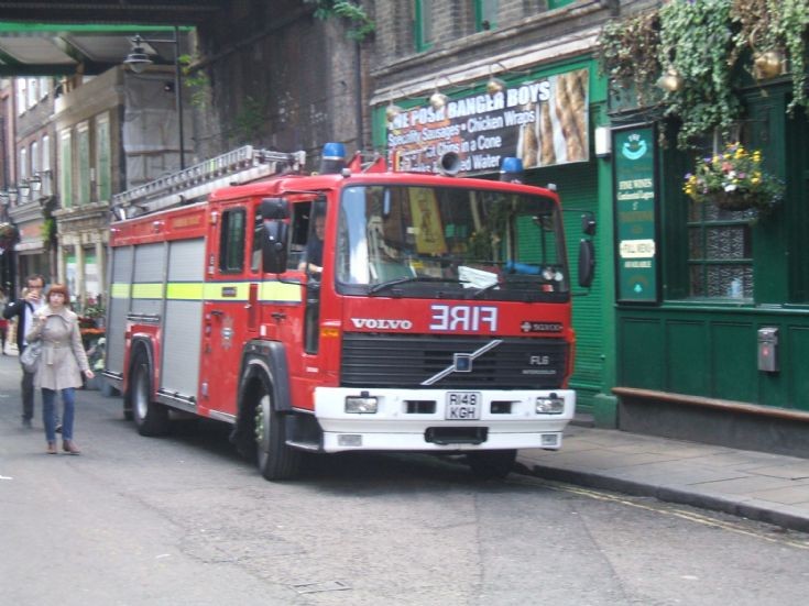 R148KGH LFB Volvo FL6 Saxon Pump